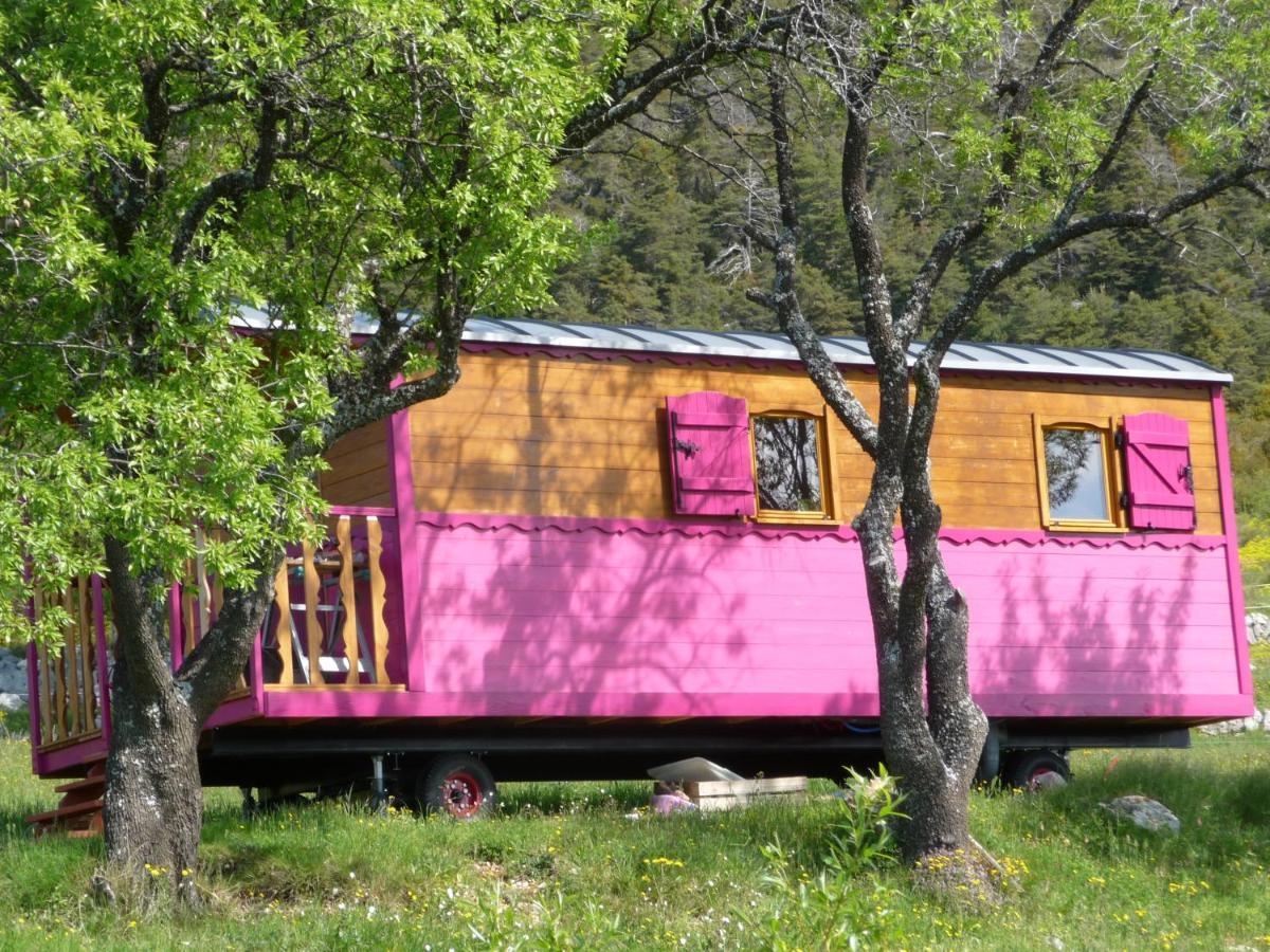 Ferme Saint Pierre Hotel Bargème Екстериор снимка