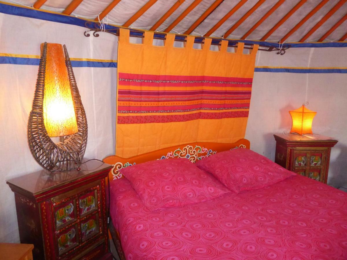 Ferme Saint Pierre Hotel Bargème Екстериор снимка
